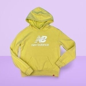 New Balance Graphic Hoodie